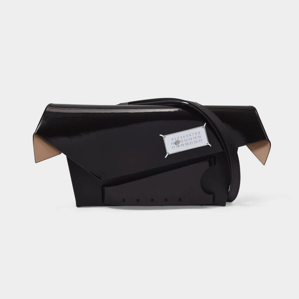 商品MAISON MARGIELA|Snatched Medium Bag in Black Leather,价格¥14035,第1张图片