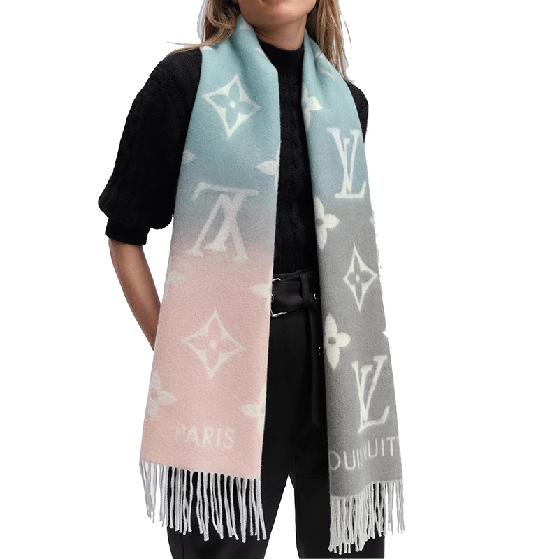【现货】路易威登新款 REYKJAVIK GRADIENT系列 女士渐变色羊绒花朵和字母印花围巾M70868 商品