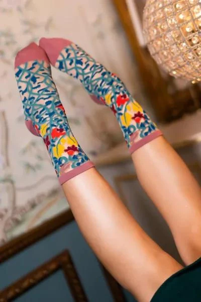 商品Sock Candy|Sock Candy Tapestry Vines Sheer Crew Sock,价格¥137,第4张图片详细描述