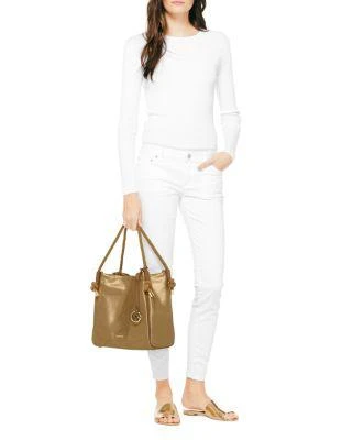 商品Michael Kors|Isla Canvas Bucket Bag,价格¥711,第2张图片详细描述