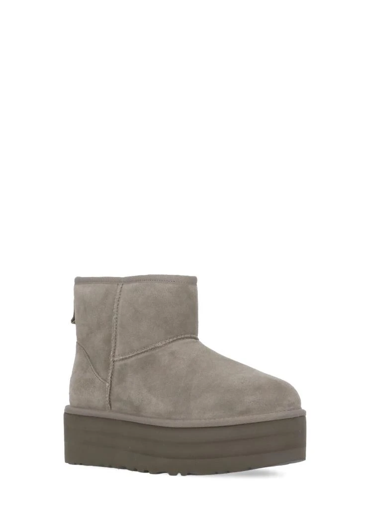 商品UGG|Classic Mini Platform Ankle Boots,价格¥1888,第2张图片详细描述