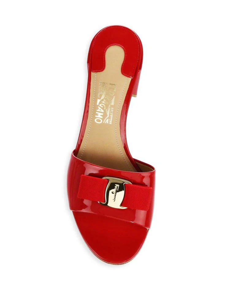商品Salvatore Ferragamo|Patent Leather Slip-On Sandals,价格¥2580,第4张图片详细描述