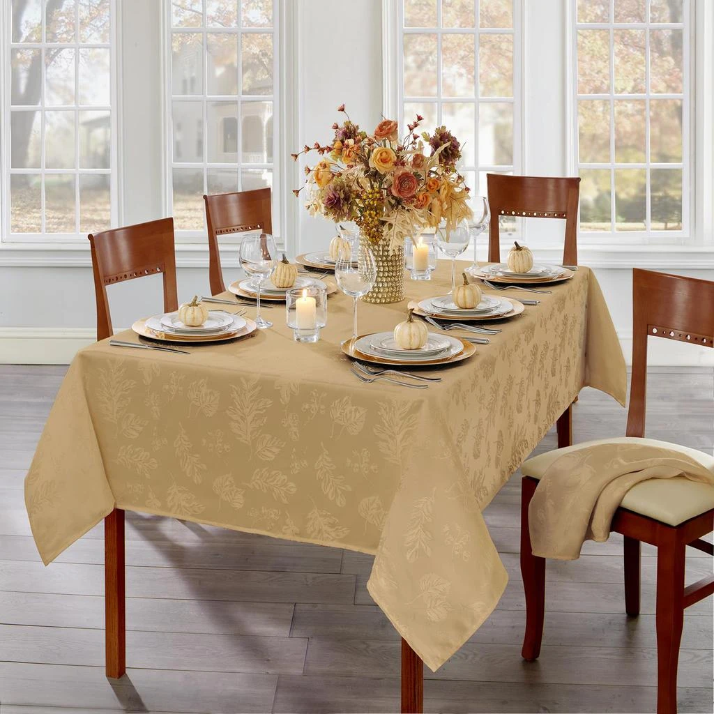 商品Elrene Home Fashions|Elegant Woven Leaves Jacquard Damask Tablecloth,价格¥190,第1张图片