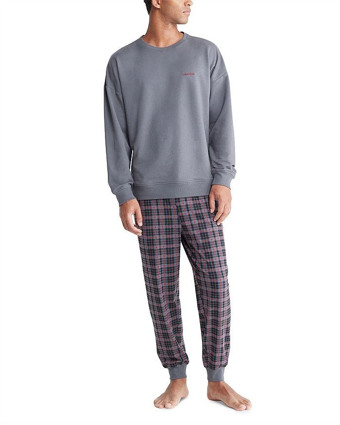 商品Calvin Klein|Long Sleeve Crewneck Sweatshirt,价格¥157,第2张图片详细描述