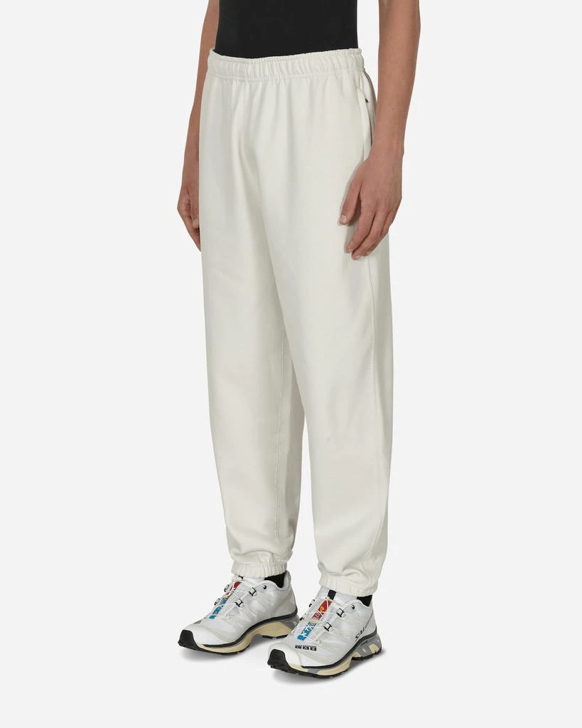 商品NIKE|Solo Swoosh Sweatpants White,价格¥272,第2张图片详细描述