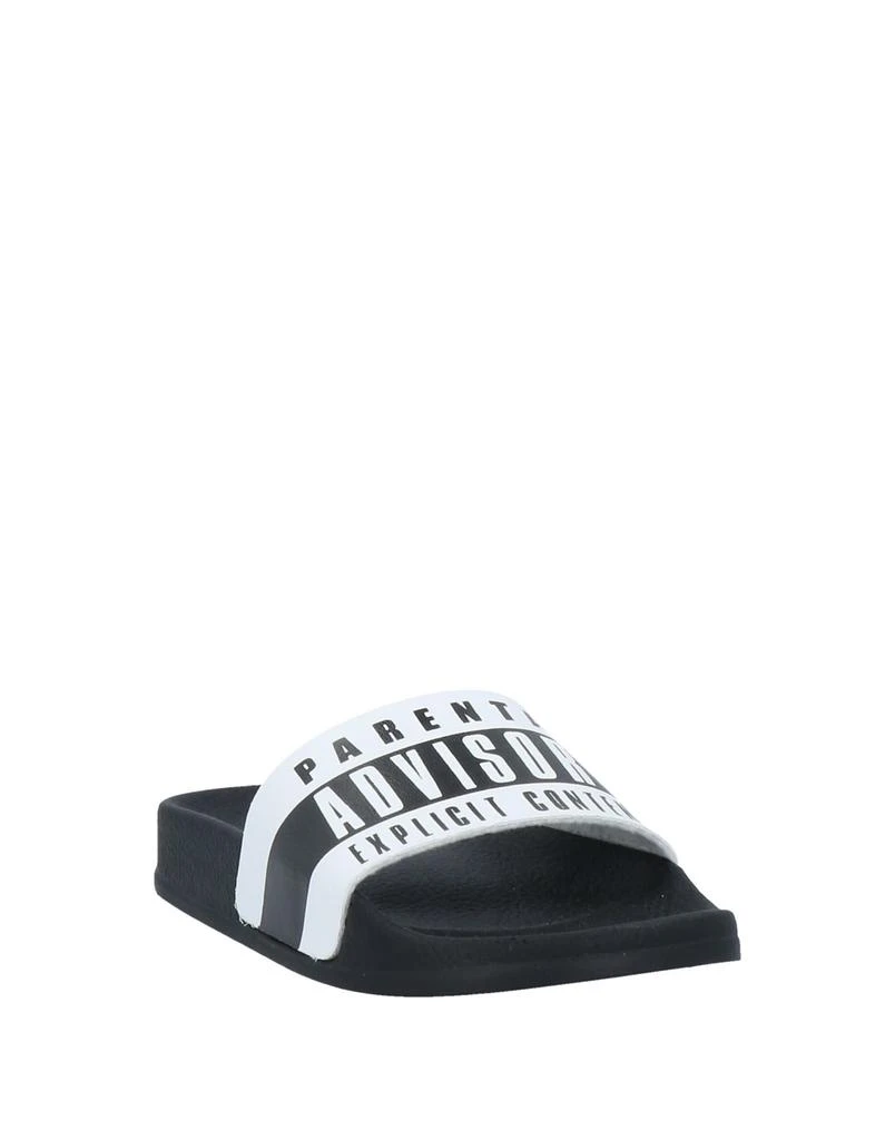 商品PARENTAL ADVISORY EXPLICIT CONTENT|Beach sandals,价格¥194,第2张图片详细描述