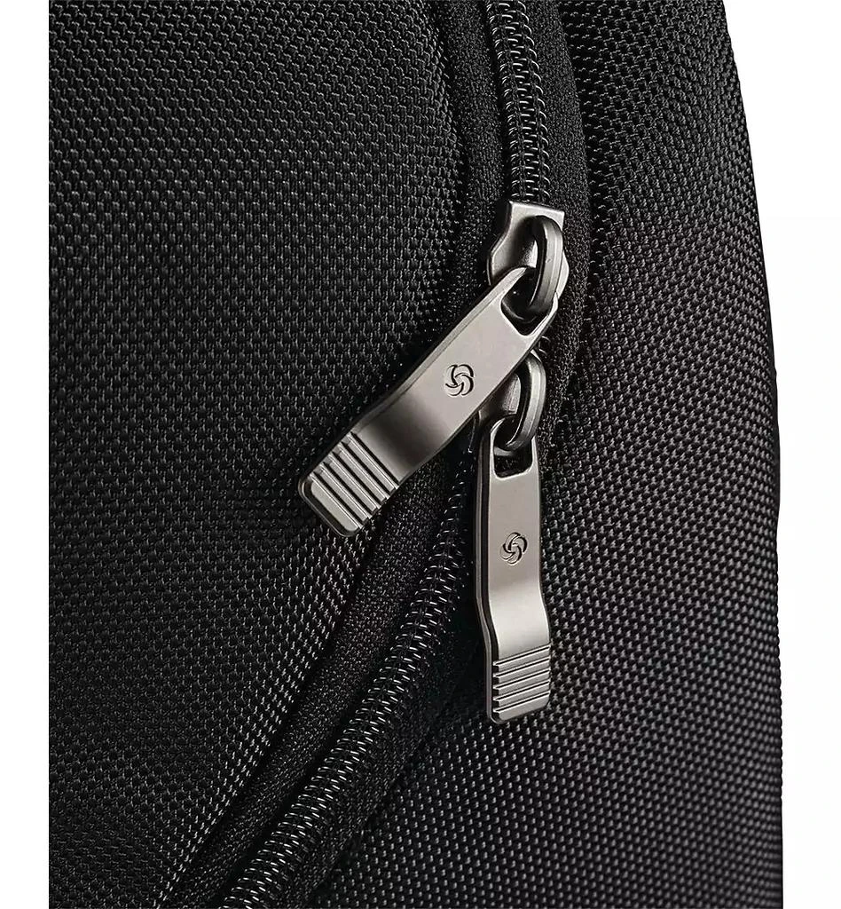 商品Samsonite|Kombi 17.5" Large Backpack,价格¥2535,第2张图片详细描述
