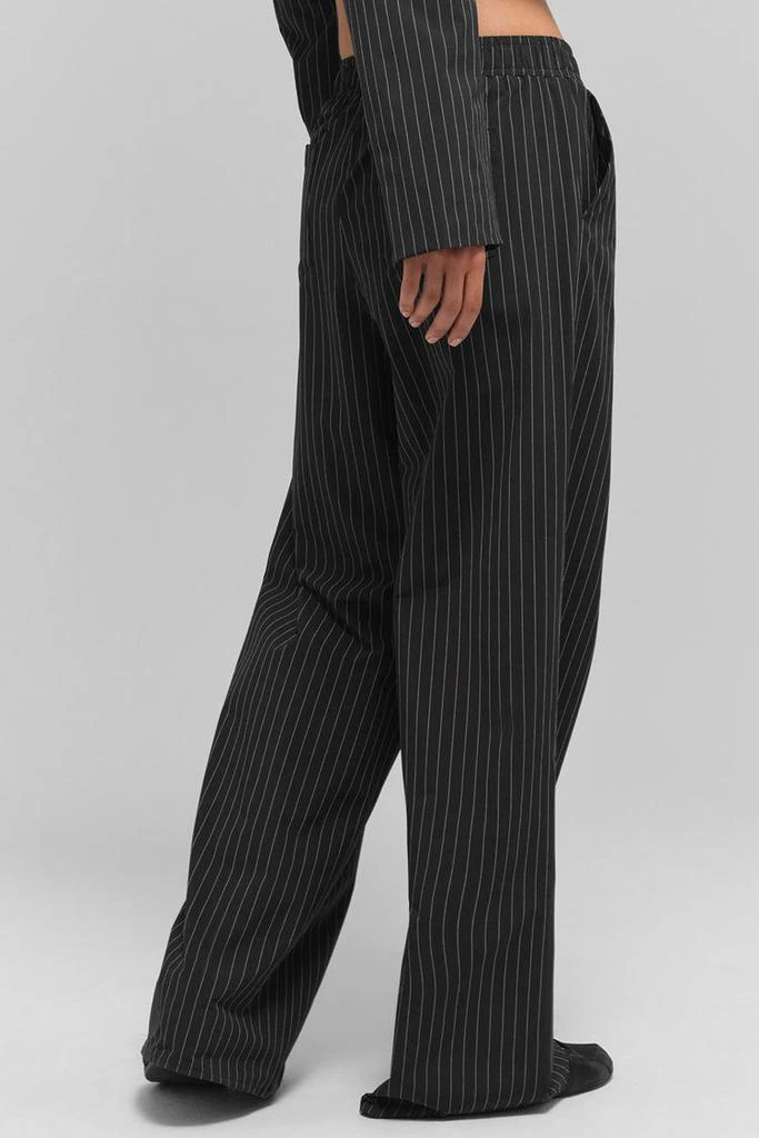 商品Alo|Pinstripe Daylight Boxer Pant (Long) - Black/Titanium,价格¥1125,第3张图片详细描述