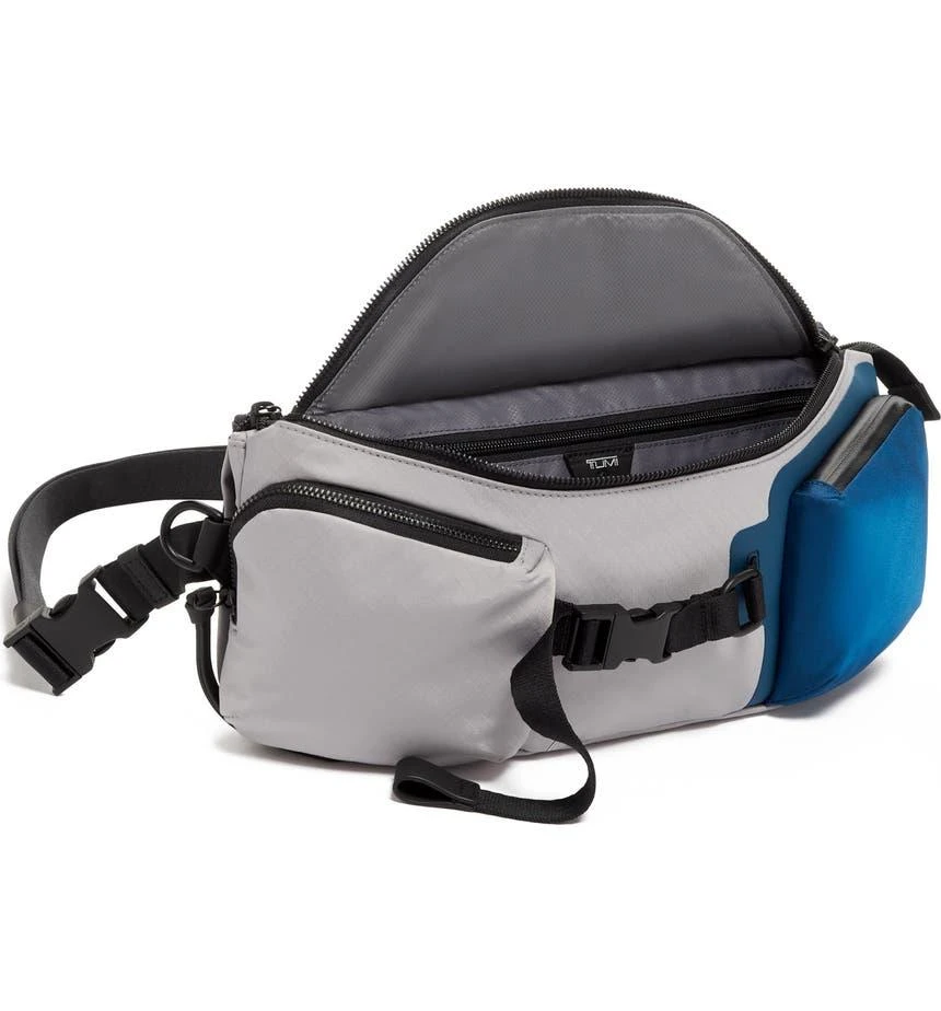 商品Tumi|Ren Convertible Belt Bag,价格¥1569,第4张图片详细描述
