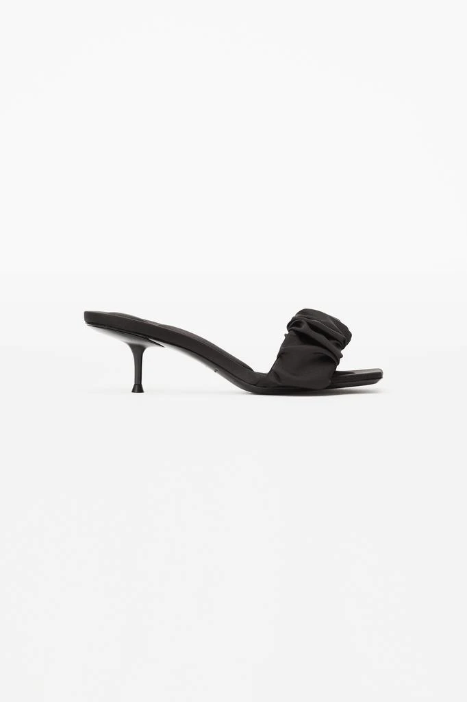 商品Alexander Wang|JESSIE SCRUNCHIE SLIDE SANDAL IN SATIN,价格¥2070,第1张图片