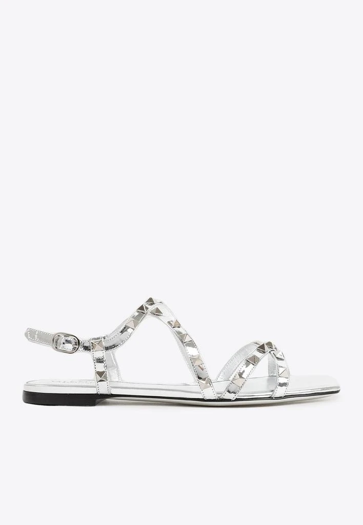 商品Valentino|Rockstud Flat Sandals in Mirror-Effect Leather,价格¥10777,第1张图片