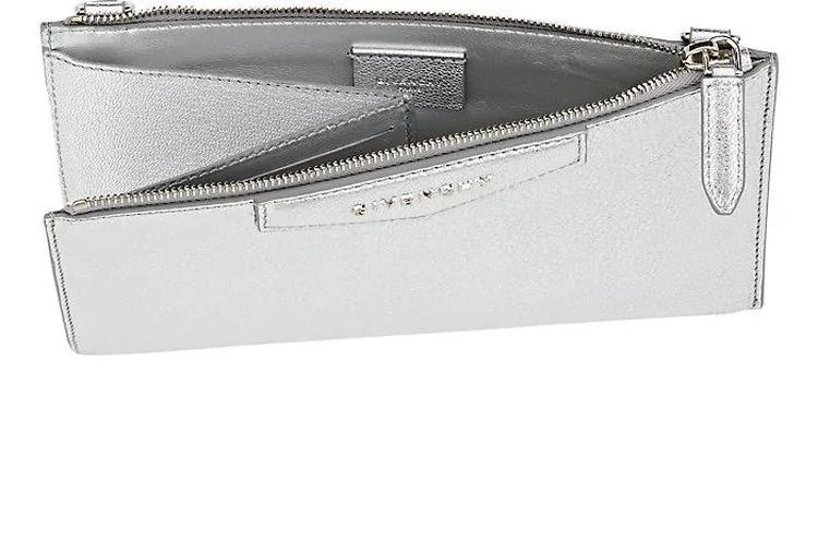 商品Givenchy|Antigona Leather Crossbody Pouch,价格¥3458,第5张图片详细描述
