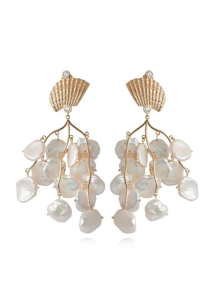 商品APPLES & FIGS|24k gold vermeil petal pearl & shell earrings,价格¥2743,第1张图片
