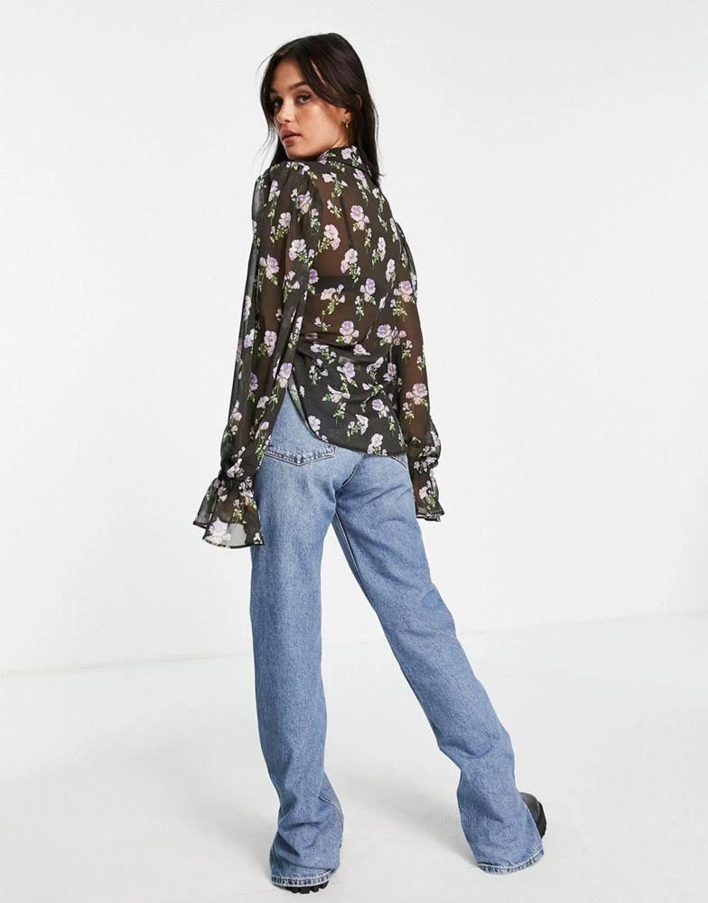 商品ASOS|ASOS DESIGN volume sleeved shirt with frill cuffs in purple floral print,价格¥110,第2张图片详细描述