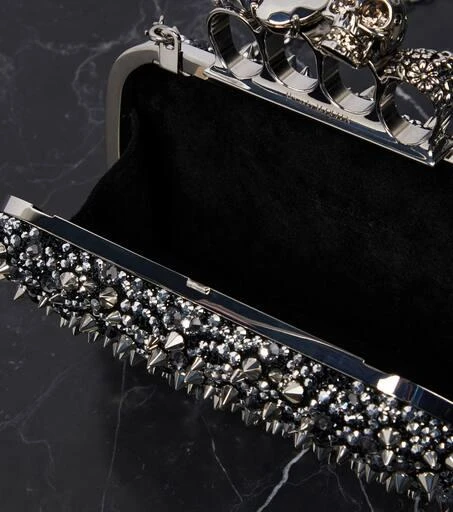 商品Alexander McQueen|Knuckle embellished leather clutch,价格¥35028,第3张图片详细描述
