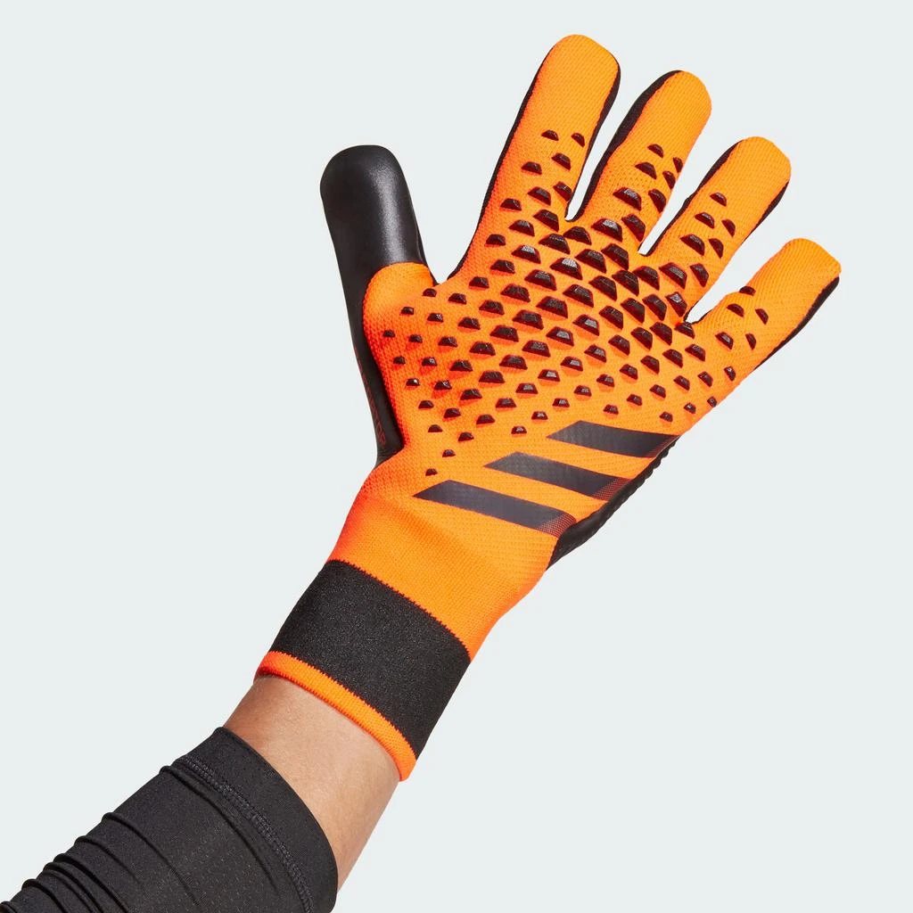 商品Adidas|PREDATOR PRO GOALKEEPER GLOVES,价格¥963,第2张图片详细描述