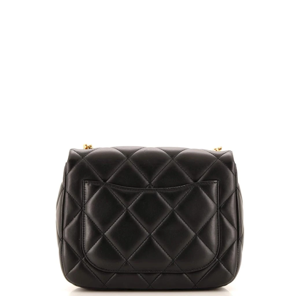 商品[二手商品] Chanel|CC Enamel Pearl Charm Me Square Flap Bag Quilted Lambskin Mini,价格¥34832,第3张图片详细描述