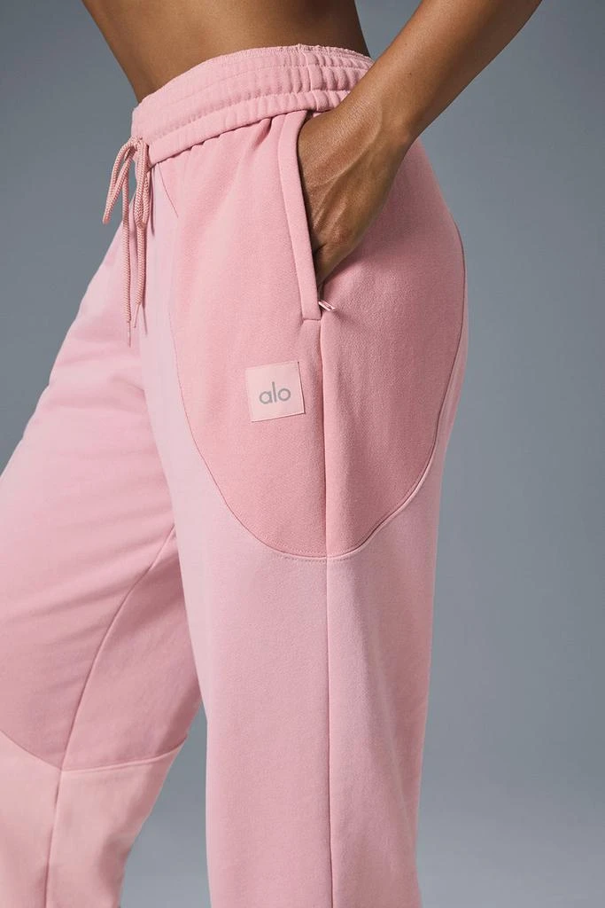 商品Alo|Make Waves Sweatpant - Sunset Pink Tonal,价格¥1110,第4张图片详细描述