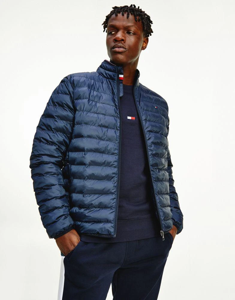 商品Tommy Hilfiger|Tommy Hilfiger flag logo packable lightweight puffer jacket in navy,价格¥1910,第1张图片