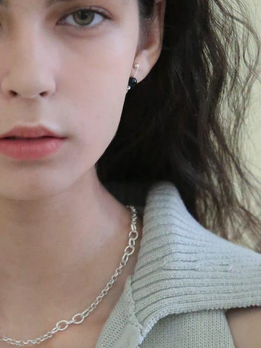 商品nuavo|Onyx Silver Clip Earrings,价格¥515,第2张图片详细描述