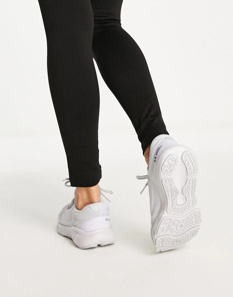 商品Under Armour|Under Armour Charged Vantage 2 trainers in grey,价格¥373,第2张图片详细描述