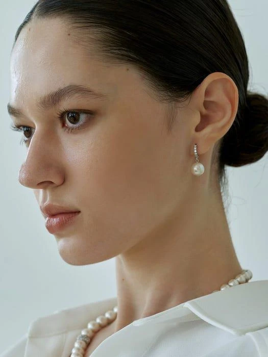 商品LOVE ME MONSTER|Pearl `drop` Cubic Ring Earrings,价格¥499,第1张图片
