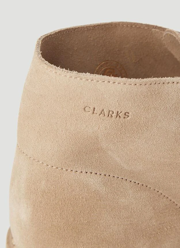 Desert 221 Boots in Beige 商品