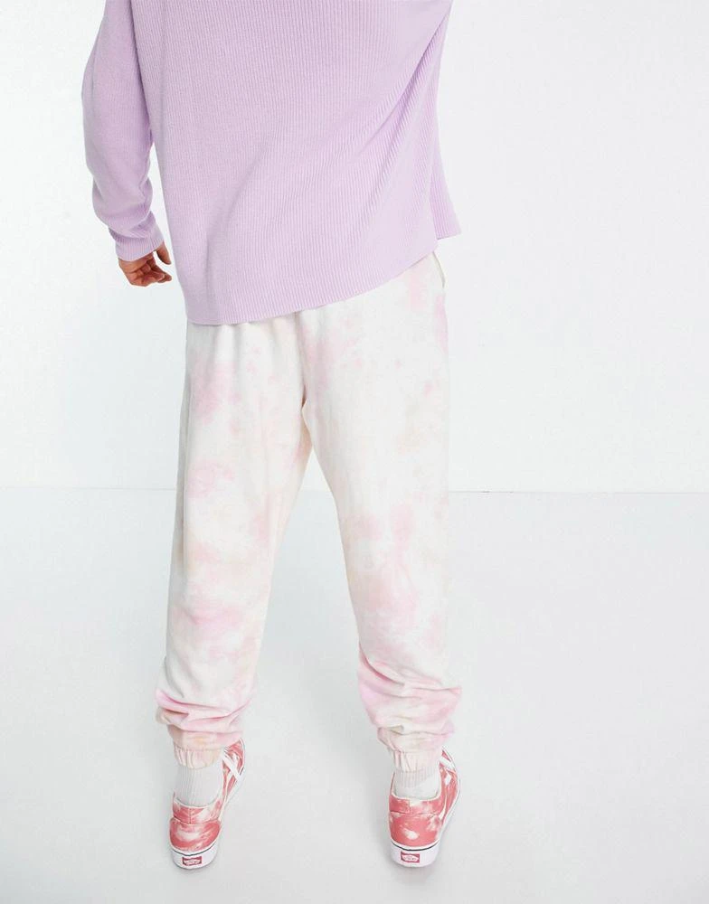 商品ASOS|ASOS Daysocial co-ord relaxed tie dye jogger with logo print in pink and orange,价格¥156,第2张图片详细描述