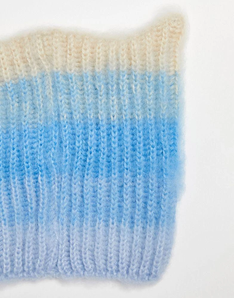 商品COLLUSION|COLLUSION Unisex knitted beanie with ears in ombre ecru and blue,价格¥127,第4张图片详细描述