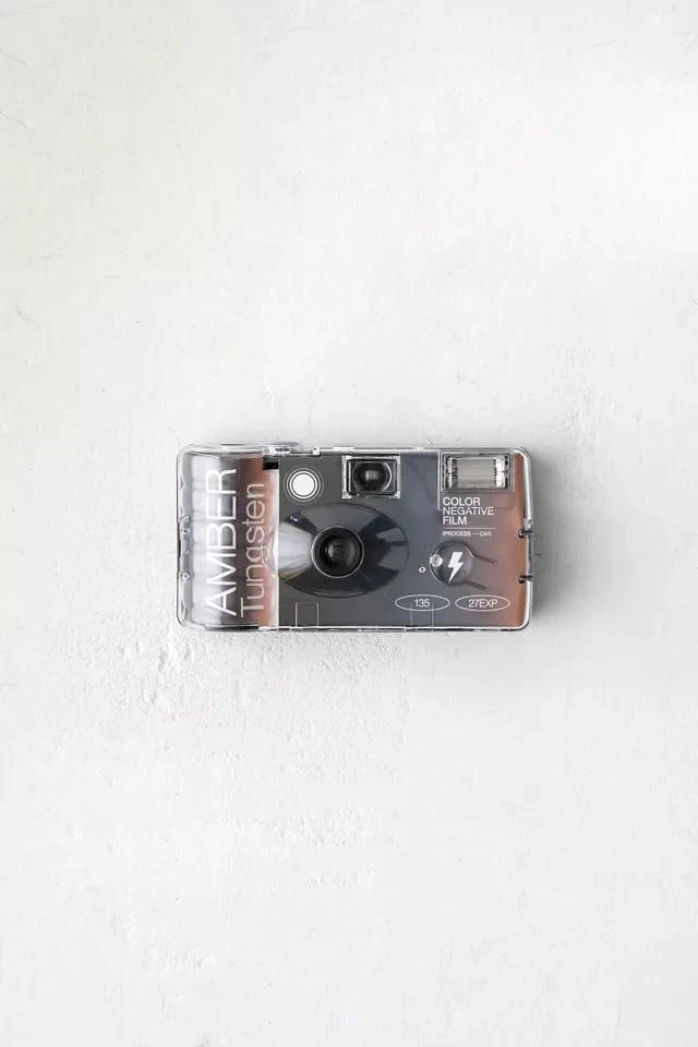 商品Urban Outfitters|Amber Tungsten Disposable Camera,价格¥113,第1张图片