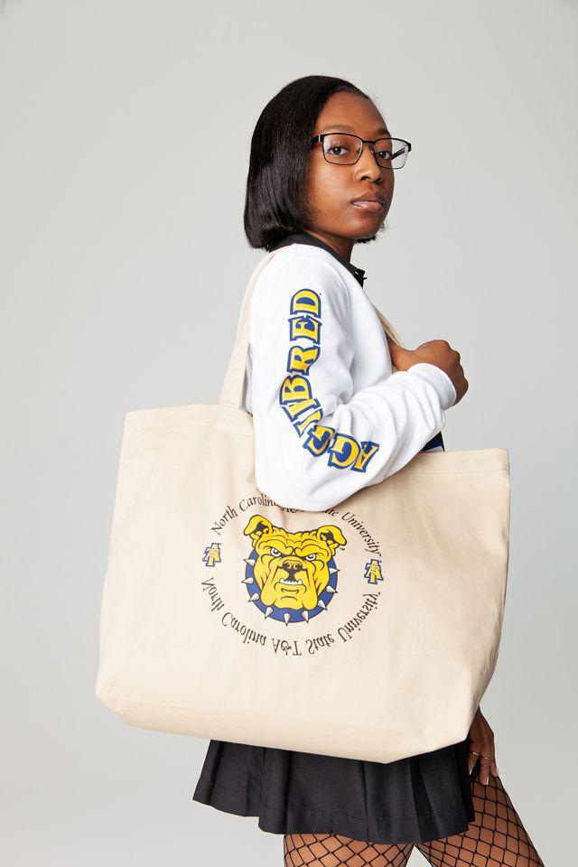商品Urban Outfitters|UO Summer Class ‘21 North Carolina A&T State University Tote Bag,价格¥278,第1张图片