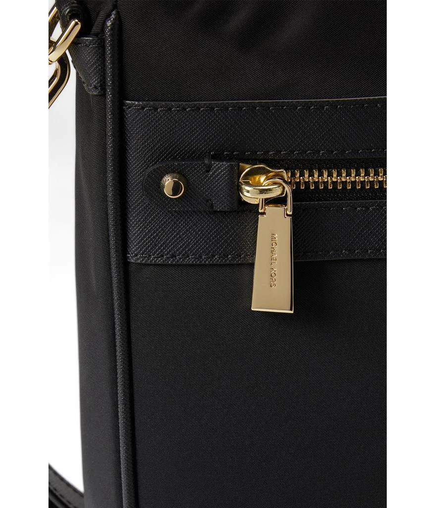 商品Michael Kors|Jet Set Charm Large North/South Crossbody,价格¥1026,第4张图片详细描述