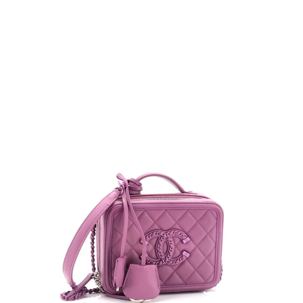 商品Chanel|Filigree Vanity Case Quilted Lambskin with Chain Detail Small,价格¥27713,第2张图片详细描述