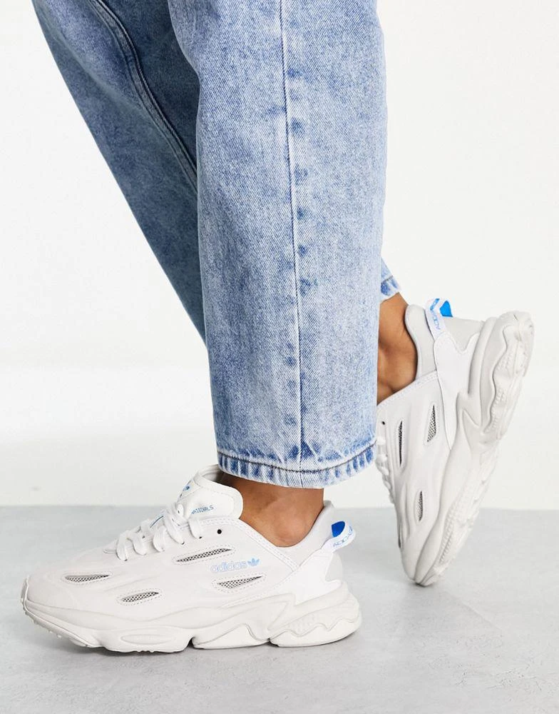 商品Adidas|adidas Originals Ozweego Celox trainers in grey with blue details,价格¥869,第1张图片