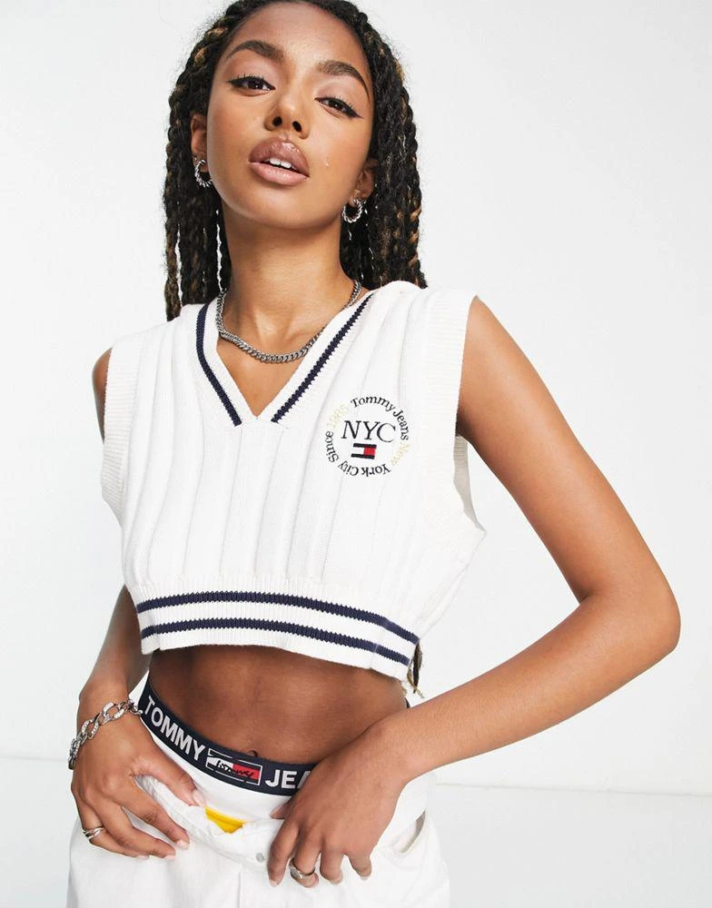 商品Tommy Jeans|Tommy Jeans cotton crop varsity jumper in white - IVORY,价格¥537,第1张图片