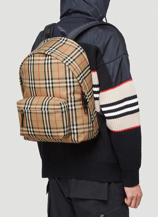 商品Burberry|Vintage-Check Canvas Backpack in Beige,价格¥10127,第2张图片详细描述