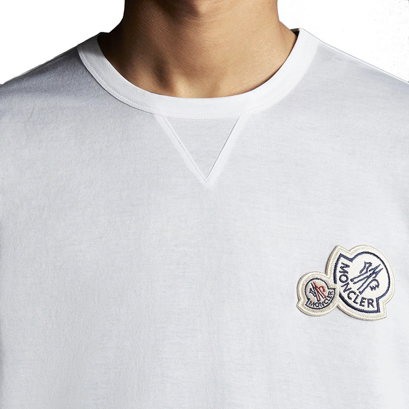 商品Moncler|【预售3-7天】Moncler/蒙克莱 22年秋冬新款 男士光学白色纯棉Logo贴片短袖T恤H20918C000268390Y001,价格¥2110,第4张图片详细描述