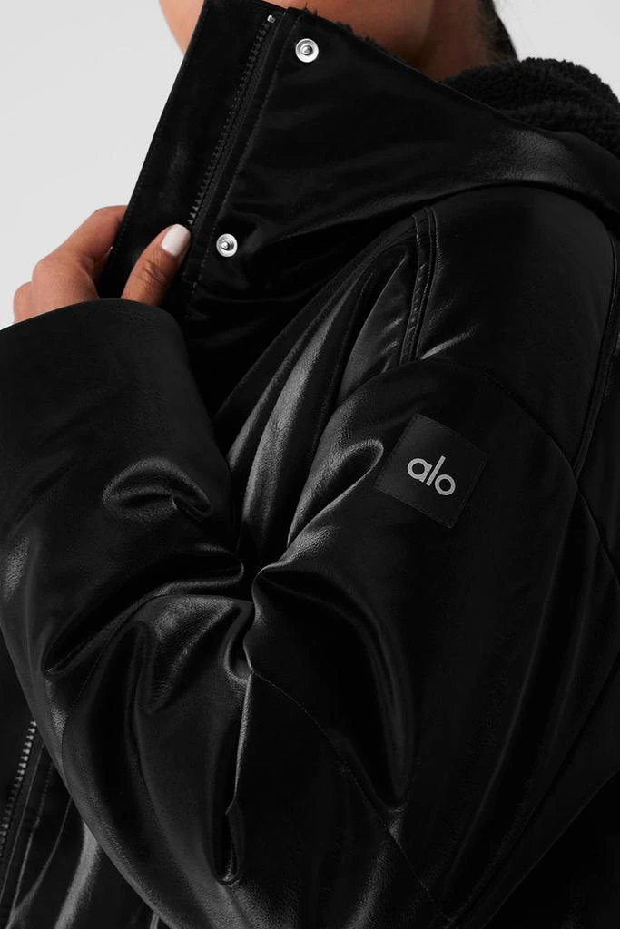商品Alo|Orion Cropped Puffer - Toasted Almond,价格¥1890,第4张图片详细描述