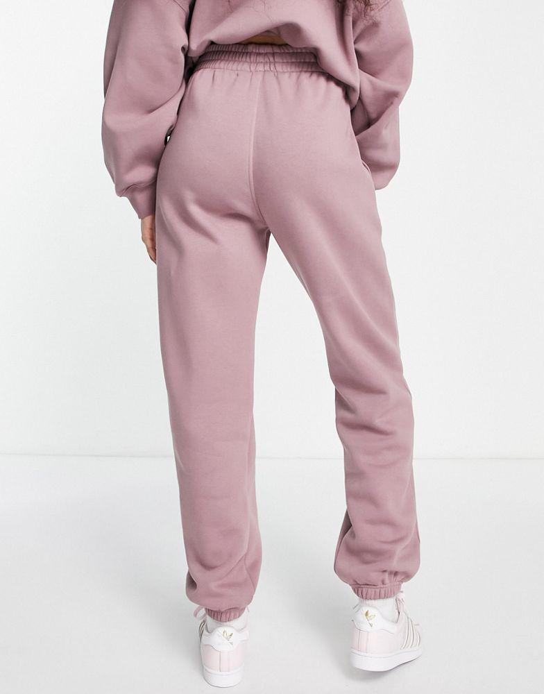 商品Adidas|adidas Originals Essentials joggers in mauve,价格¥339,第4张图片详细描述