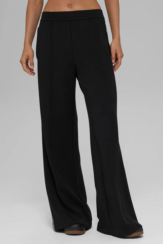 商品Alo|Track Star Wide Leg Pant (Long) - Burgundy,价格¥1125,第4张图片详细描述