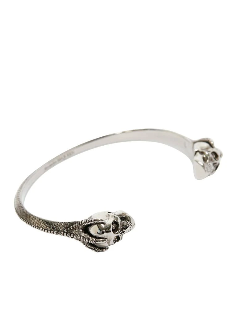 商品Alexander McQueen|Alexander McQueen Twin Skull Embellished Cuff Bracelet,价格¥1524,第5张图片详细描述