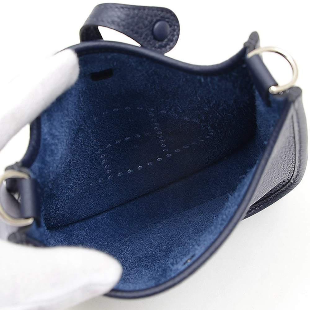 商品[二手商品] Hermes|Hermes Evelyn TPM Shoulder Bag Amazon Taurillon Bleu Nuit Silver Hardware U Engraved,价格¥31345,第7张图片详细描述