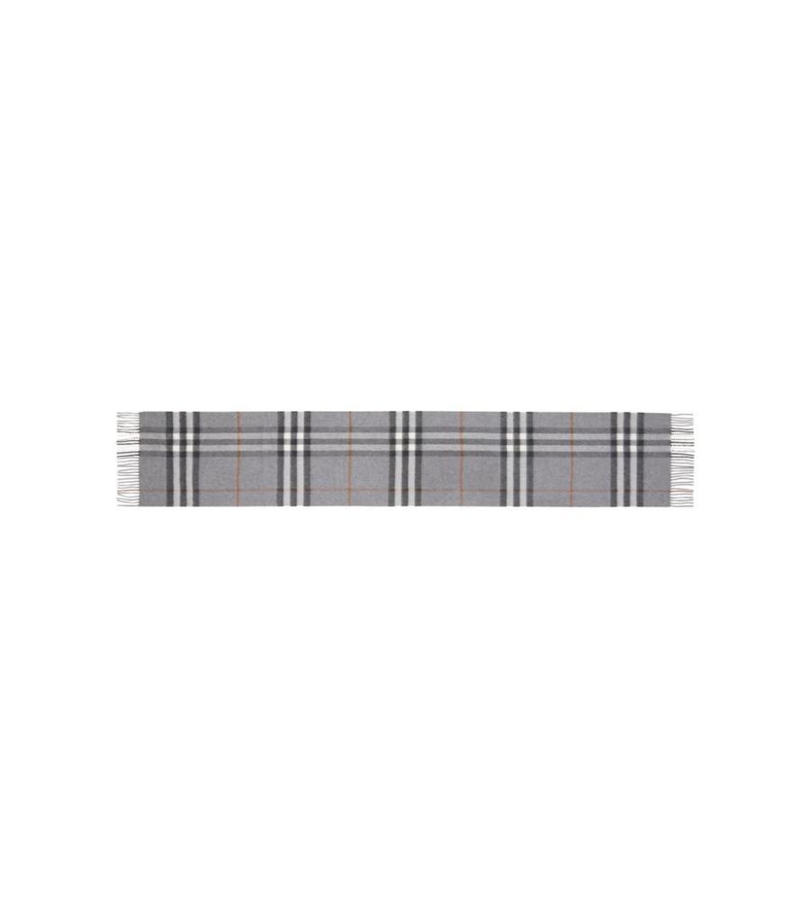 商品Burberry|The Classic Check Cashmere Scarf,价格¥3422,第4张图片详细描述