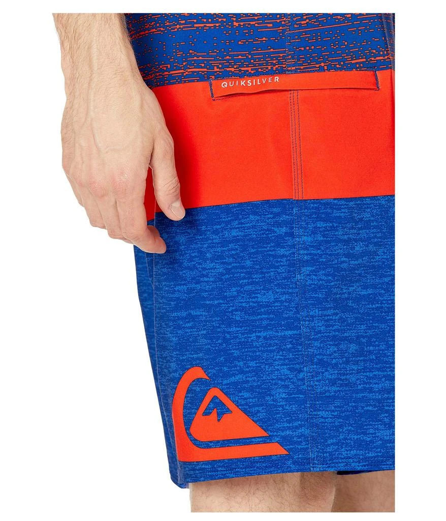 商品Quiksilver|20" Everyday Blocked Vee 2.0 Boardshorts Swim Trunks,价格¥301,第4张图片详细描述