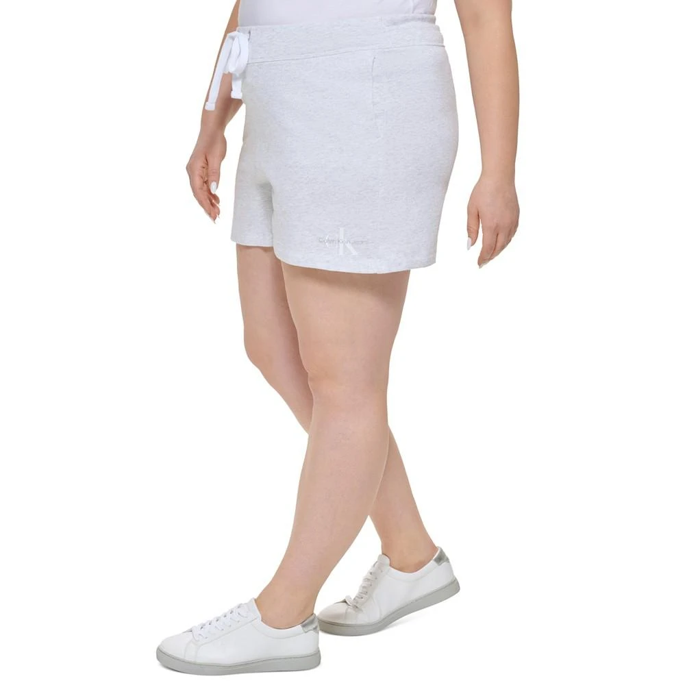 商品Calvin Klein|Trendy Plus Size Monogram Logo Shorts,价格¥111,第3张图片详细描述