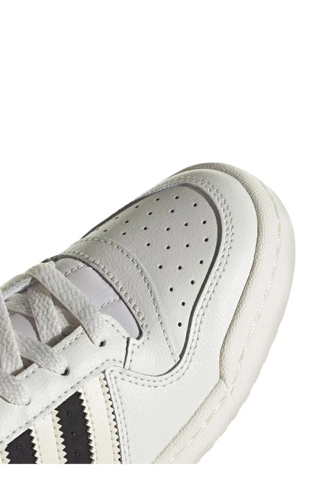 Forum Low Basketball Sneaker 商品
