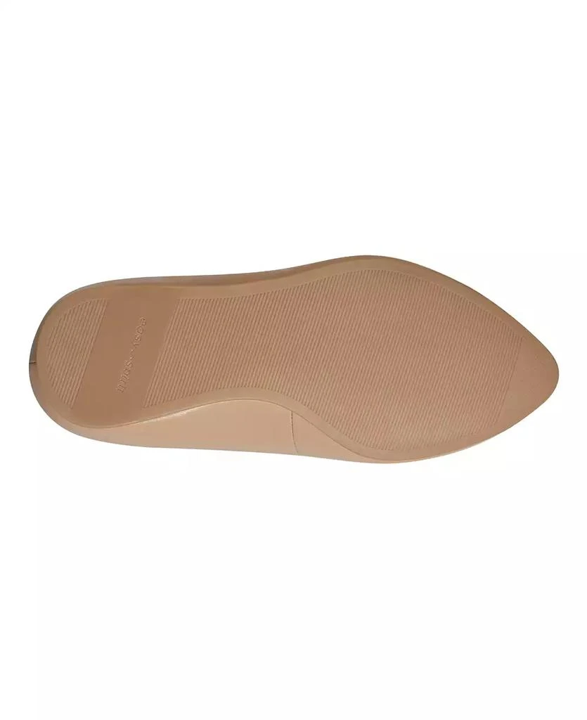 商品Easy Spirit|Women's Fellia Slip-On Pointy Toe Dress Flats,价格¥515,第5张图片详细描述