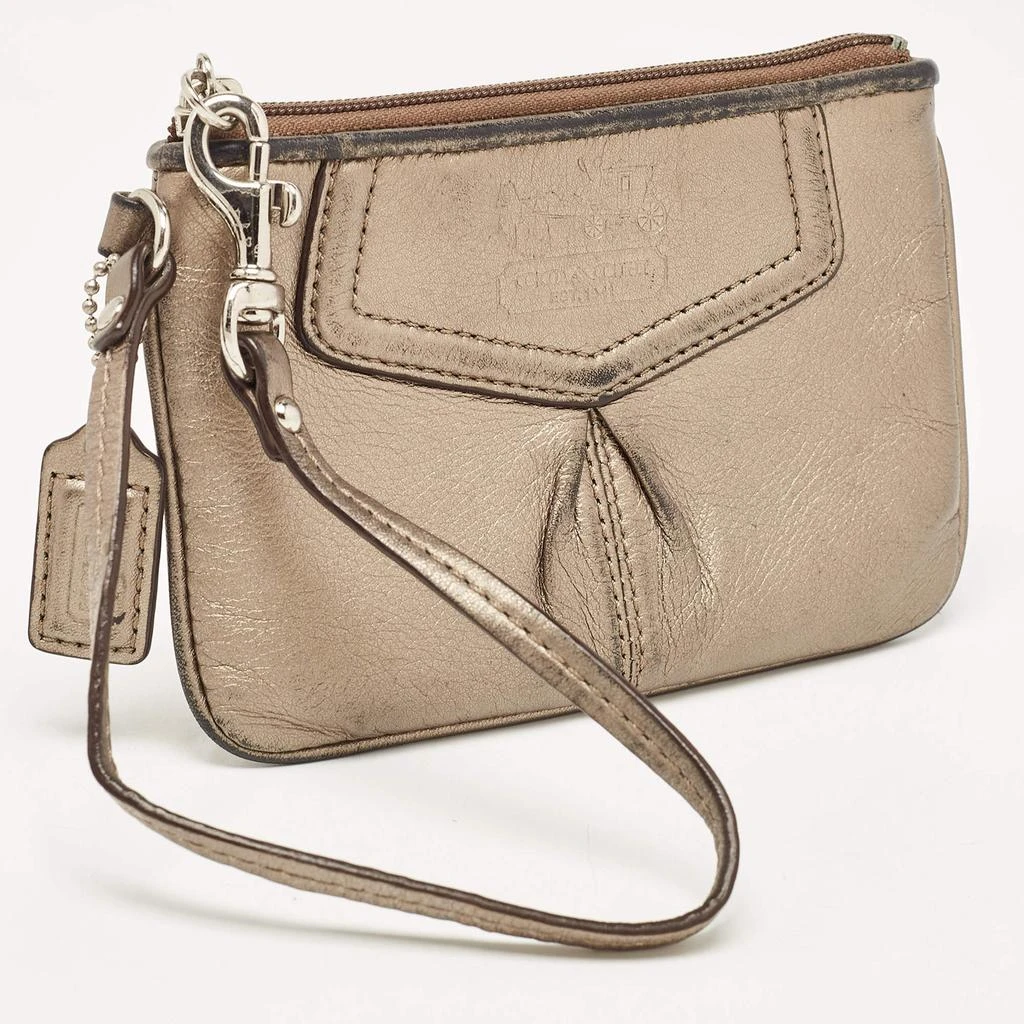 商品[二手商品] Coach|Coach Metallic Leather Zip Wristlet Clutch,价格¥1117,第3张图片详细描述