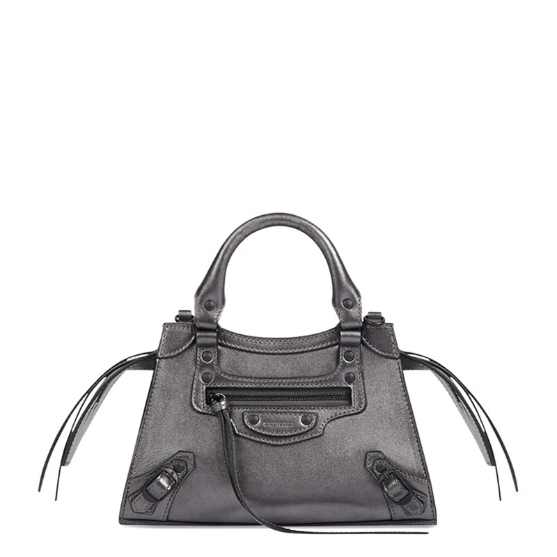商品Balenciaga|【预售3-7天】Balenciaga/巴黎世家 21  NEO CLASSIC系列 女士迷你银色金属质感纳帕小牛皮单肩斜挎机车包6385241NDU71015,价格¥11181,第1张图片