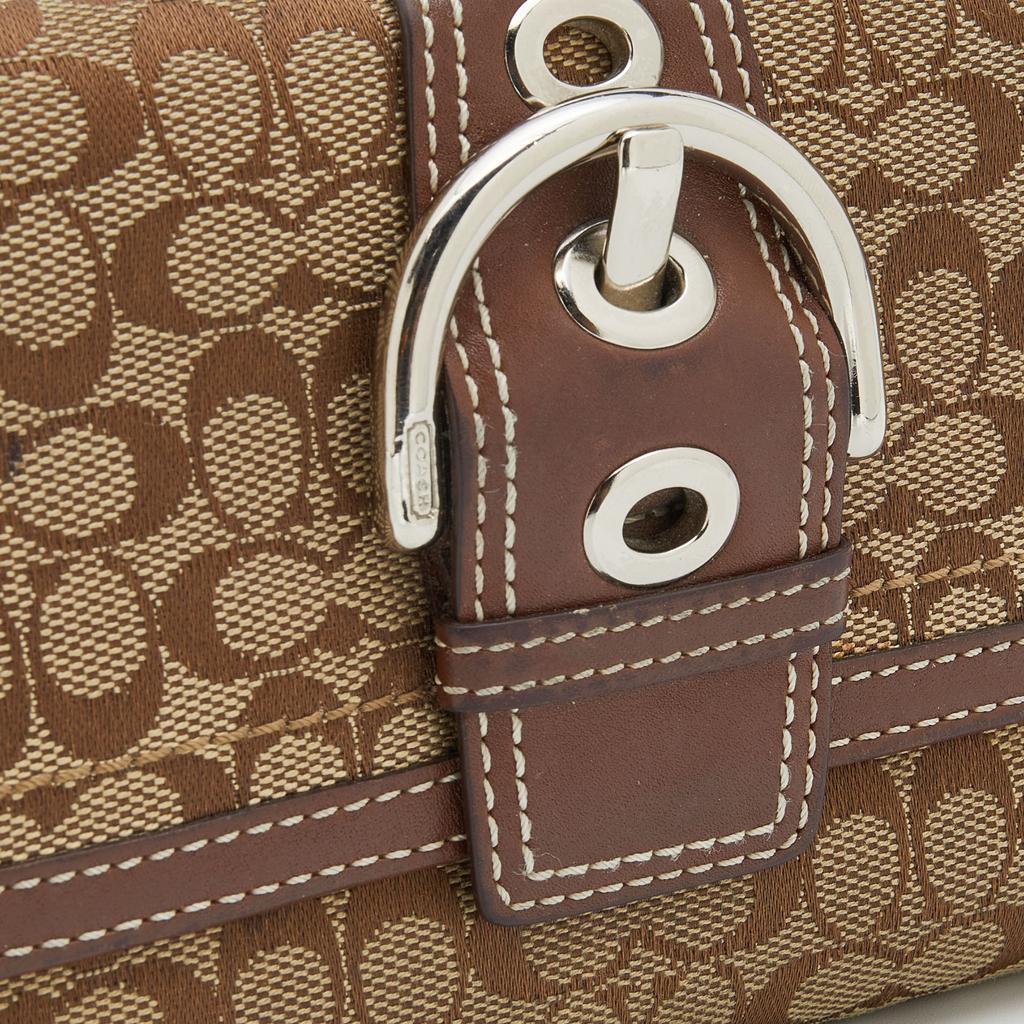 Coach Beige/Brown Signature Canvas and Leather Buckle Detail Continental Wallet商品第5张图片规格展示